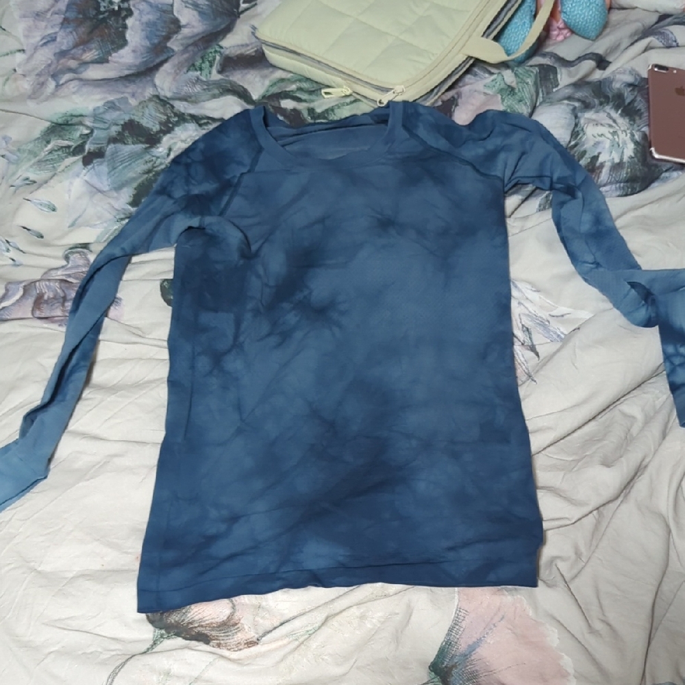Women's Blue Tie-Dye Top